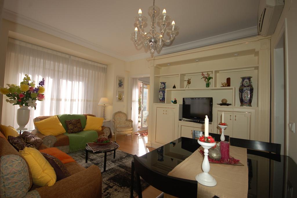 Lets Holidays Centric Apartment In ברצלונה חדר תמונה
